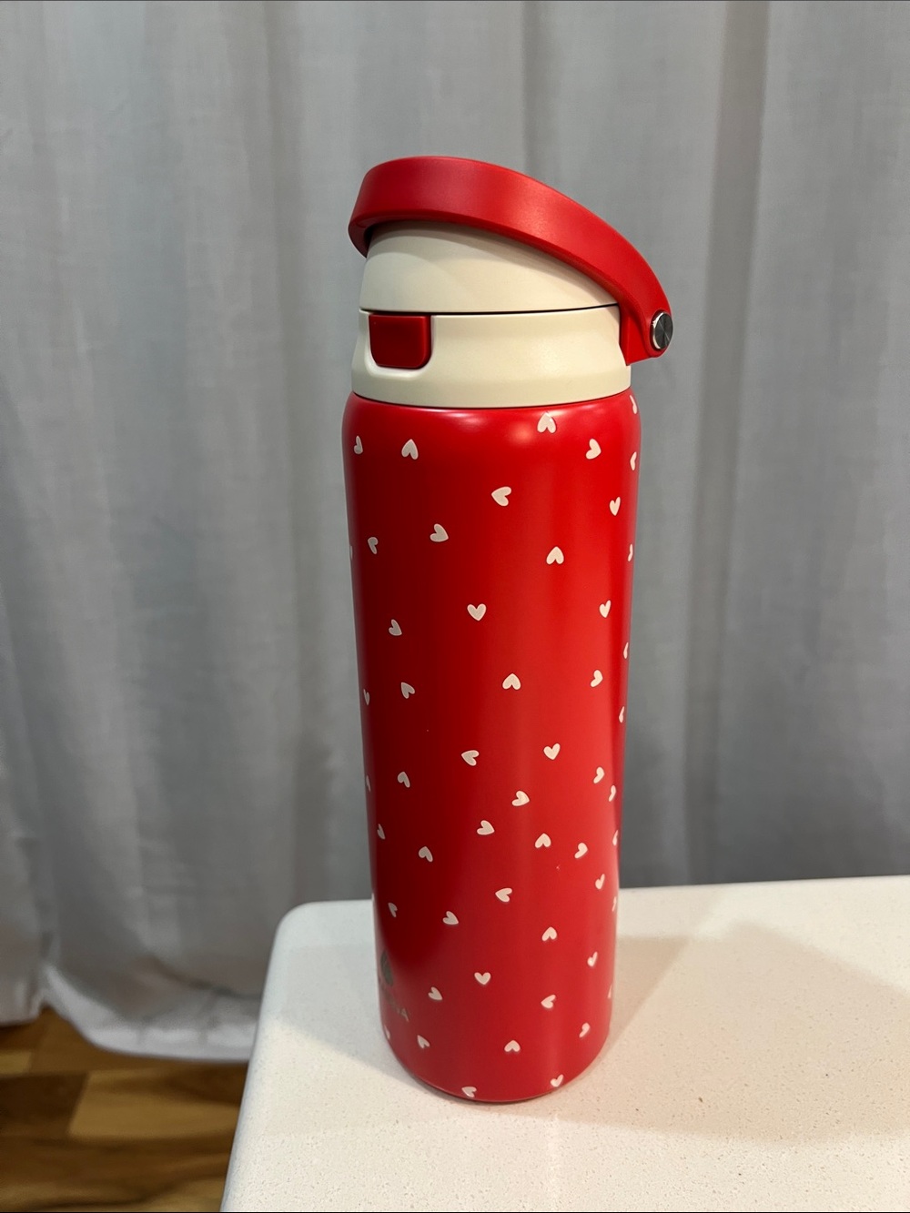 Manna Red Heart 30 oz Water Bottle